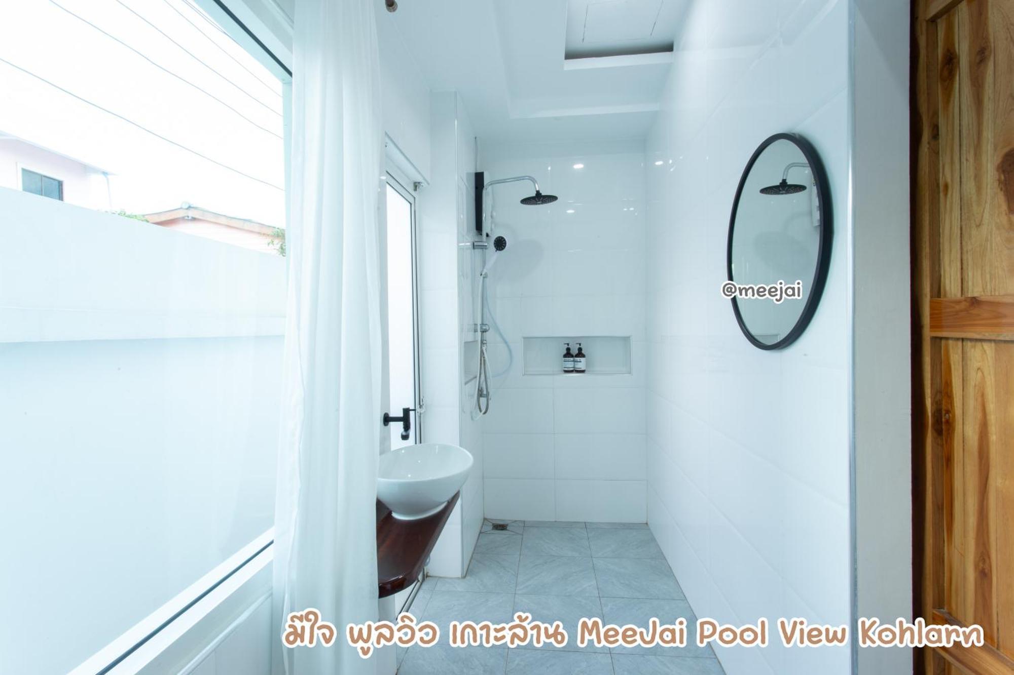 มีใจ พูลวิว เกาะล้าน Meejai Pool View Kohlarn Hotel Exterior photo