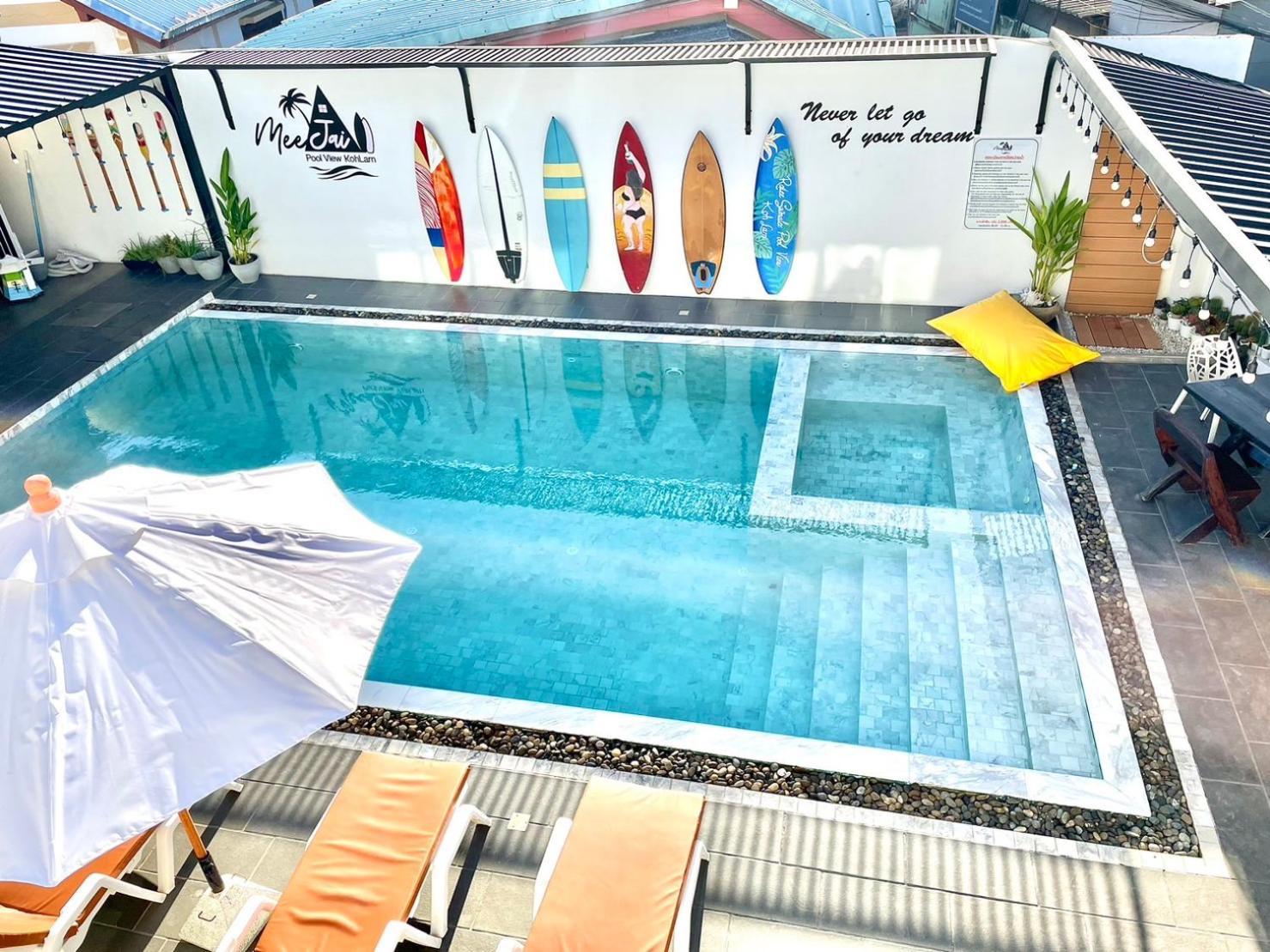 มีใจ พูลวิว เกาะล้าน Meejai Pool View Kohlarn Hotel Room photo